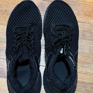 Men's Black Athletic Shoes